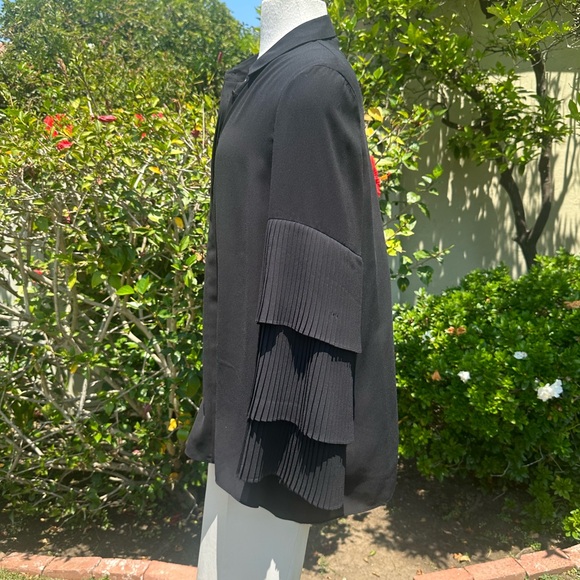 100% Polyester - Picture 5 of 8